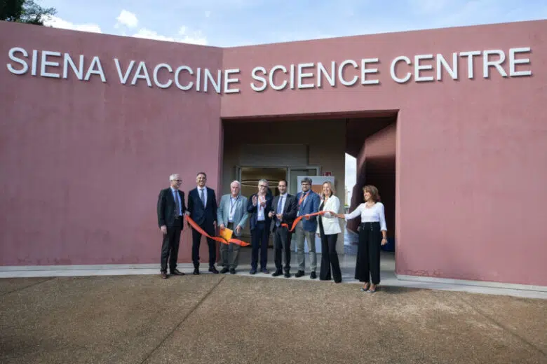 Siena Vaccine Science Centre GSK, taglio del nastro