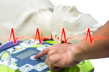 Asciano, colto da malore viene salvato grazie ad un defibrillatore Defibrillatore Dae