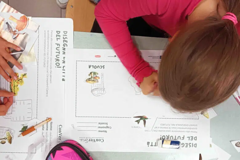 Gli alunni della scuola Simone Martini di Siena progettano la Città del Futuro Scuola Simone Martini di Siena, bambini progettano la Città del Futuro