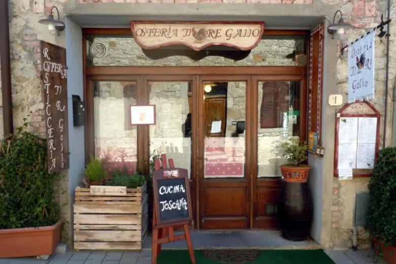 Girogustando, due osterie fanno Teatro a Castellina in Chianti Osteria Il Re Gallo a Castellina in Chyianti, esterno