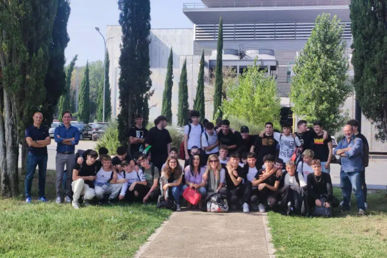 Ri-conoscere l’ambiente 2023, grande successo di pubblico e partecipazione degli studenti Riconoscere l'ambiente 2023, gli studenti del Roncalli di Poggibonsi