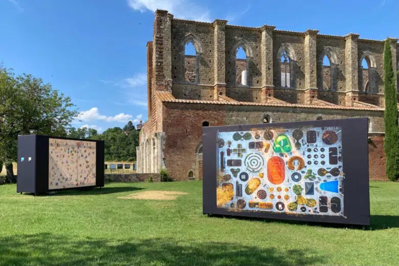 La mostra del Siena Awards all'abbazia di San Galgano