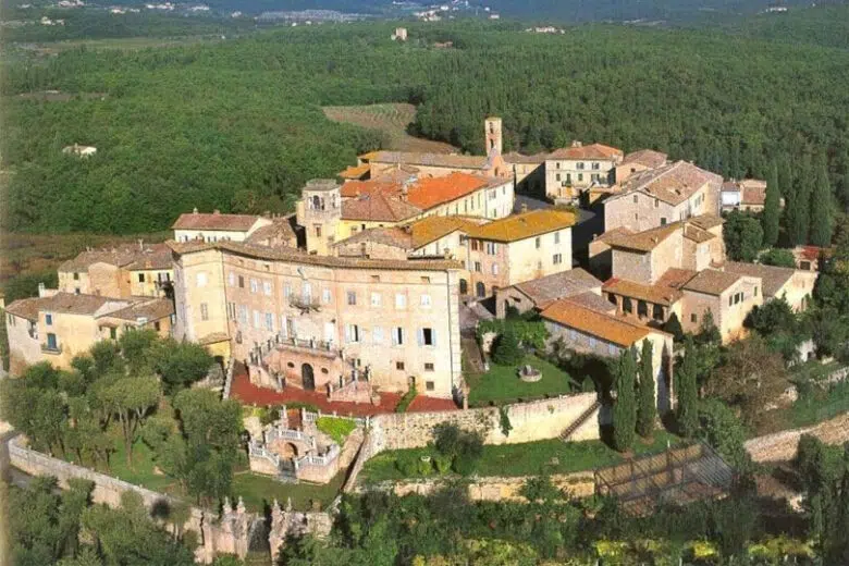 ARTĒS – Mostra collettiva di Pittura e Storia dell’Arte Sovicille, vista aerea