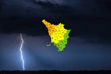Pioggia e temporali, allerta meteo arancione su nord-ovest della Toscana Allerta meteo in Toscana per piogge e temporali