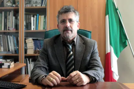 Open day ai Licei Poliziani: tra orientamento, intelligenza artificiale e classi DADA Marco Mosconi, dirigente scolastico dei Licei Poliziani
