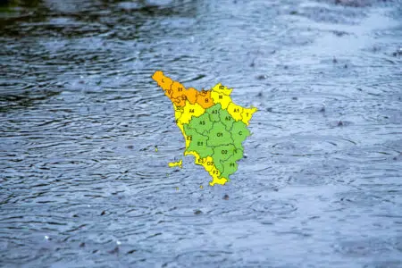 Allerta meteo di codice arancione e giallo per pioggia in Toscana Allerta meteo codice giallo e arancione in Toscana