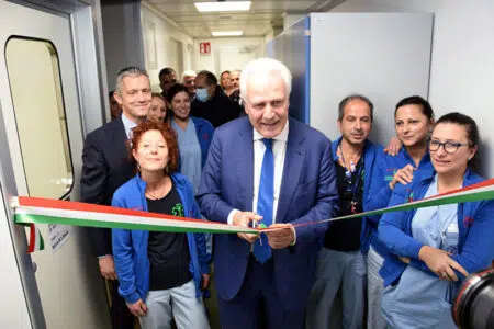 Aou Senese, aperto il cantiere del lotto Volano e inaugurata la nuova Farmacia Aou Senese, Eugenio Giani inaugura la Farmacia ospedaliera