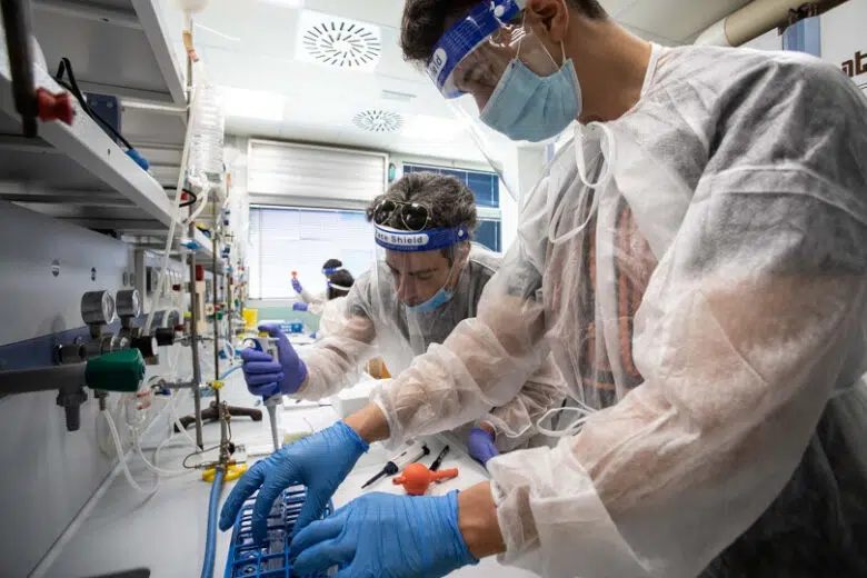 ITS Fondazione Vita, ricercatori in laboratorio