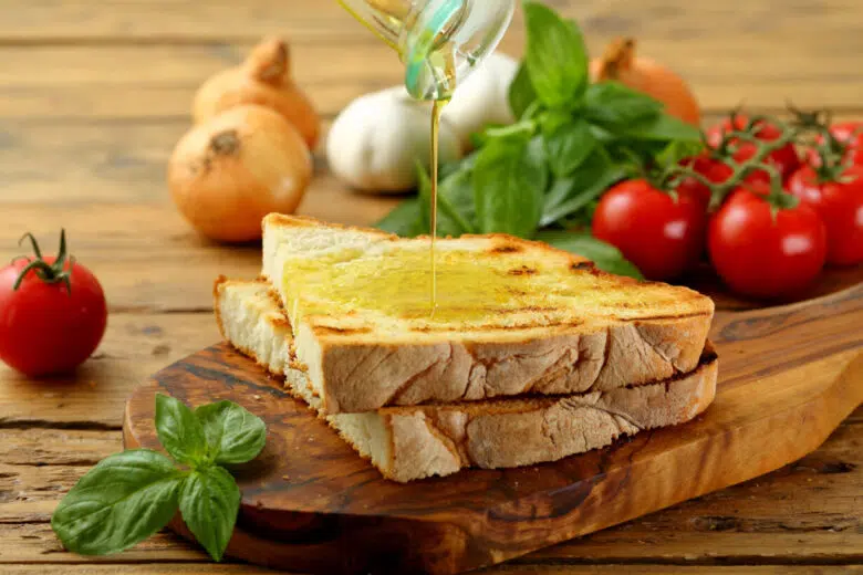 Olio di oliva, bruschetta