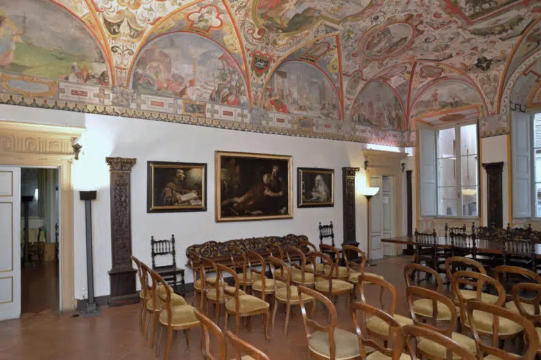 Salone del Palazzo Chigi Piccolomini alla Postierla a Siena