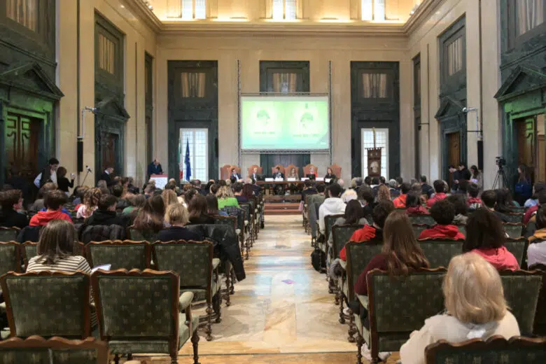 Violenza di genere, a Siena convegno organizzato dalla Polizia di Stato Questo non è amore, convegno violenza di genere della Polizia di Stato a Siena, aula magna