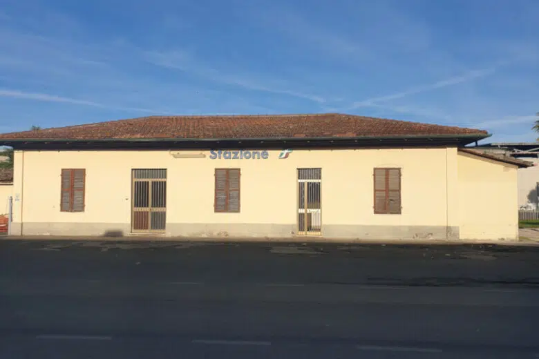 A Torrita di Siena riqualificazione biglietteria dismessa della stazione Biglietteria dismessa stazione ferroviaria di Torrita di Siena