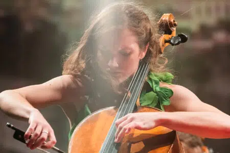 La violoncellista Erica Piccotti al Teatro Politeama di Poggibonsi Erica Piccotti