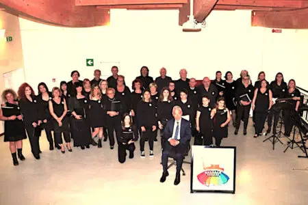 A Siena auguri di Natale con il coro “Intonati e Stonati 2.0” Coro Intonati e Stonati 2.0