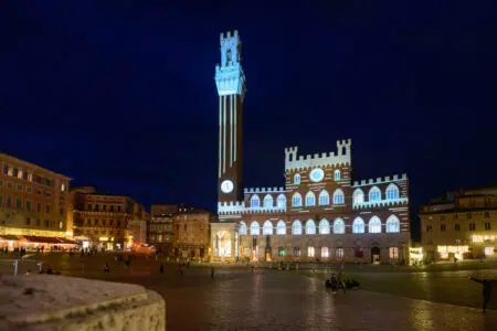 “Una festa continua”, gli eventi a Siena della settimana che porta al Natale Piazza del Campo a Siena, Natale 2023