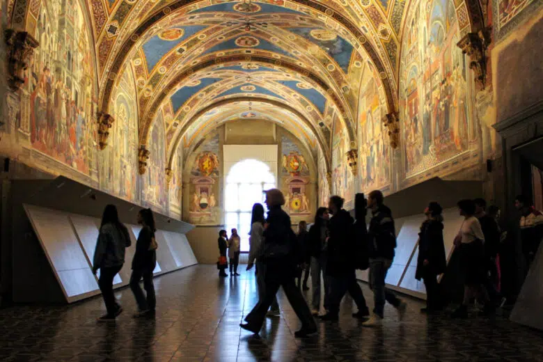 Un San Valentino speciale al Santa Maria della Scala Visitatori all'interno del Santa Maria della Scala di Siena