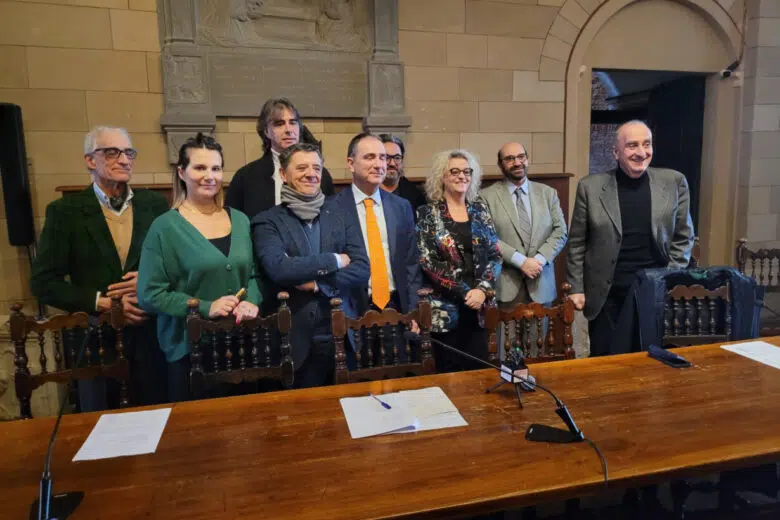 “Siena Cardioprotetta”, nuova manutenzione dei defibrillatori sul territorio Siena cardioprotetta, conferenza stampa manutenzione defibrillatori