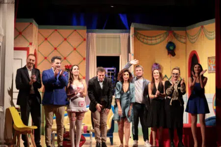 Partenza con il botto della 9ª stagione del Teatro degli Oscuri di Torrita "Il letto ovale" al Teatro degli Oscuri di Torrita di Siena
