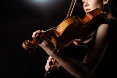 Torna “Sviolinando”, il concerto di Agorà Aou Senese – speciale Natale Violinista