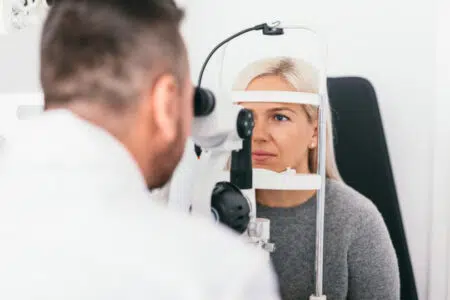 Ocular Oncology Day: specialisti oftalmologi da tutto il mondo si confrontano a Siena Visita oculistica