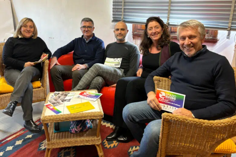 A Colle di Val d’Elsa lo sportello “Spazio Sicuro” per persone LGBTQIA+* Conferenza stampa di presentazione sportello "Spazio sicuro" a Colle di Val d'Elsa