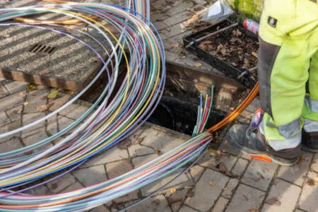 Anche Monteriggioni viaggia in rete con la fibra ottica Fibra ottica, lavori