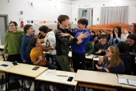 L’I.I.S. “Pellegrino Artusi” di Chianciano Terme brilla con il Green Game Green Game, esultanza degli studenti dell'ISS Pellegrino Artusi di Chianciano Terme