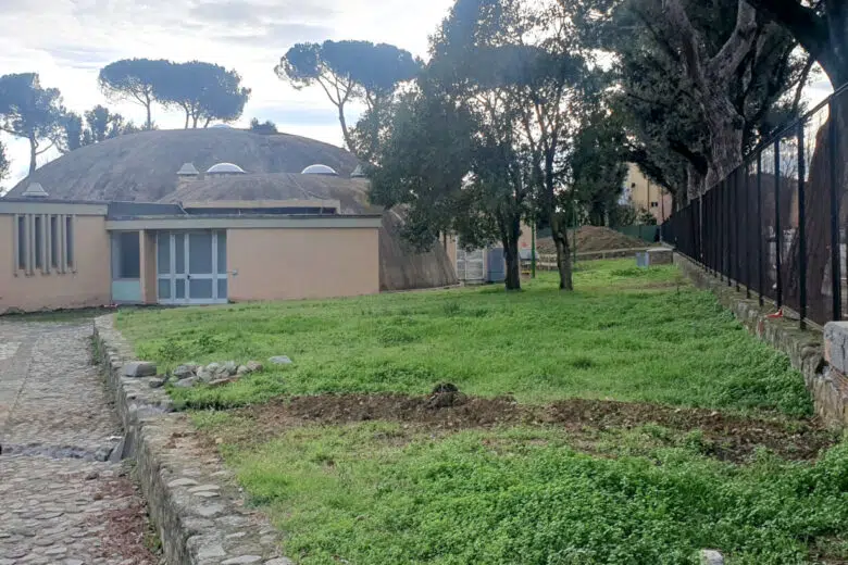 Fabio Pacciani: “I prefabbricati nei giardini di Piazza d’Armi rischiano di compromettere l’area verde” Lavori ai giardini di Piazza d'Armi a Siena