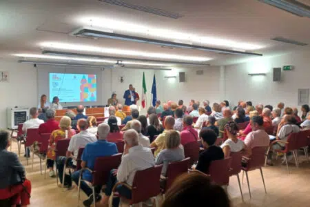 Viale Garibaldi, social housing, Fortezza: procede a Poggibonsi il percorso per ABbiCura Incontro del progetto ABbiCura a Poggibonsi