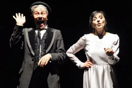 Al Teatro dei Rinnovati arriva “Risate di gioia”, storie di gente di teatro Una scena dello spettacolo "Risate di gioia"