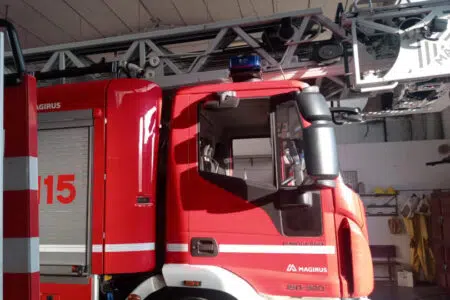Siena, uomo trovato senza vita in appartamento dai Vigili del Fuoco Autoscala dei Vigili del Fuoco