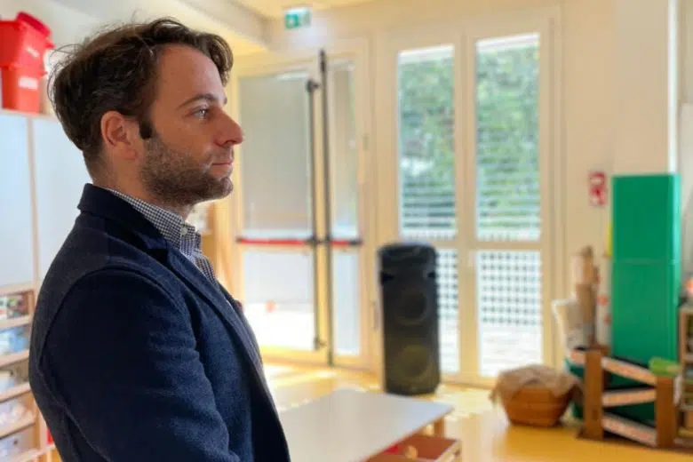 L'assessore di Siena Lorenzo Loré in visita ai nidi infanzia
