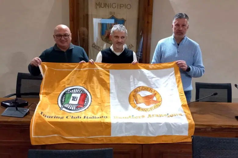 A Castelnuovo Berardenga confermata la bandiera arancione Castelnuovo Berardenga, Bandiera Arancione