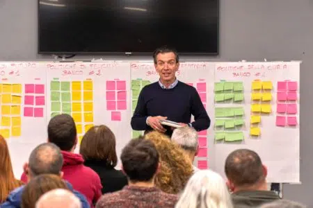 Amministrative, successo di partecipanti a Colle Officina Comune RIccardo Vannetti nel corso dell'incontro Colle Officina Comune