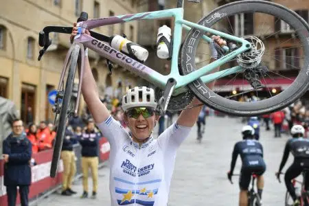 Grande successo per la Gran Fondo Strade Bianche 2024 – FOTO Gran Fondo Strade Bianche 2024
