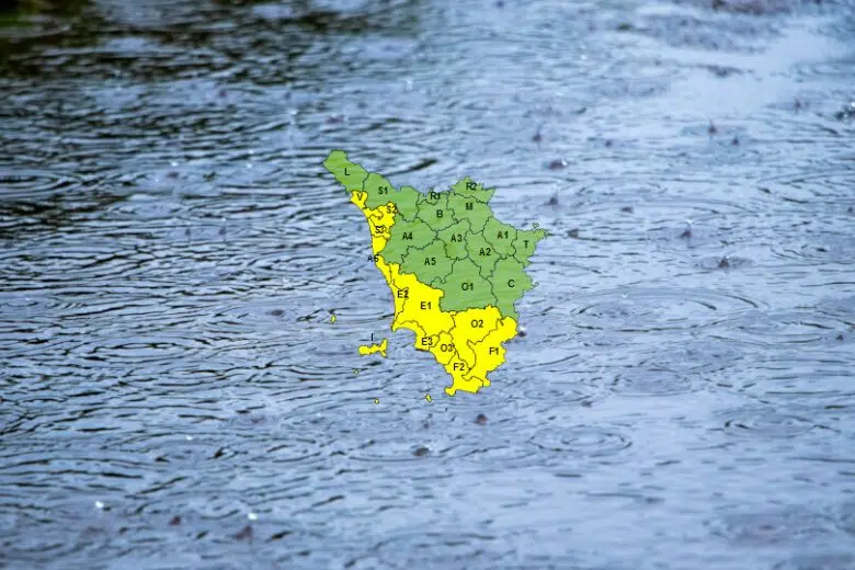 Allerta meteo per rischio idraulico, vento e mareggiate estesa a lunedì per costa e sud Toscana Maltempo Toscana codice giallo