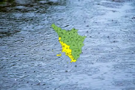 Codice giallo per rischio idrogeologico su costa e isole della Toscana Maltempo in Toscana, codice giallo