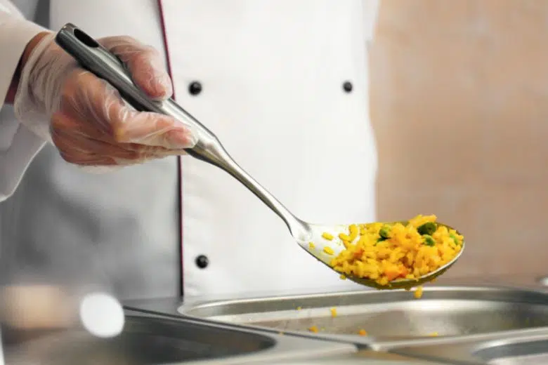 Montepulciano, iniziative per l’educazione alimentare nelle scuole Mensa, servizio riso