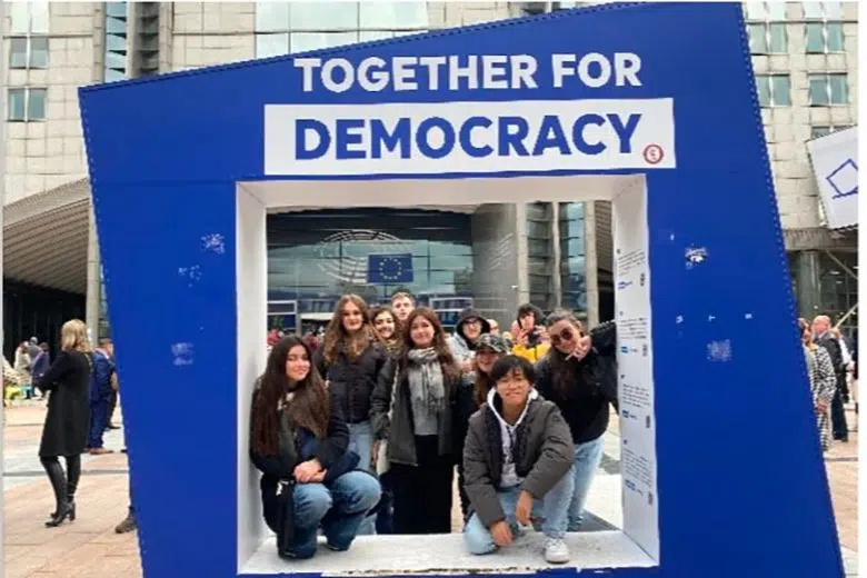 Gli studenti dell’Istituto Caselli di Siena a Bruxelles Studenti Caselli di Siena a Bruxelles