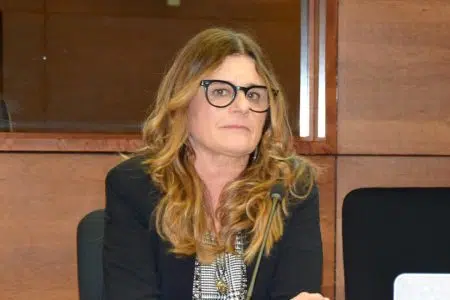 Prorogato all’ospedale di Siena l’utilizzo delle mascherine Maria De Marco
