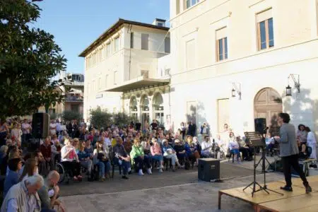 Coesa e attrattiva: Colle di Val d’Elsa secondo Riccardo Vannetti Riccardo Vannetti, presentazione programma a Colle di Val d'Elsa