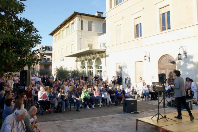 Coesa e attrattiva: Colle di Val d’Elsa secondo Riccardo Vannetti Riccardo Vannetti, presentazione programma a Colle di Val d'Elsa