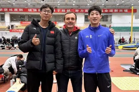Salto in alto, Stefano Giardi ospite nel centro federale in Cina Stefano Giardi con Sun Zao e Yuan Duan