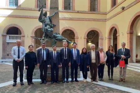 Ricerca in medicina, Università di Siena e Aous rafforzano collaborazione con la Cina Accordo Università di Siena, Aou Senese, Kunming Medical University Hospital