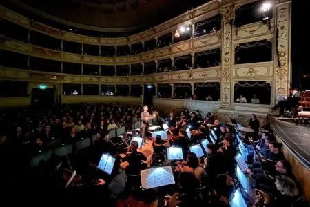 Al conservatorio Franci di Siena ammissioni aperte per l’anno accademico 2024/2025 Conservatorio "Rinaldo Franci" di Siena, concerto orchestra in teatro
