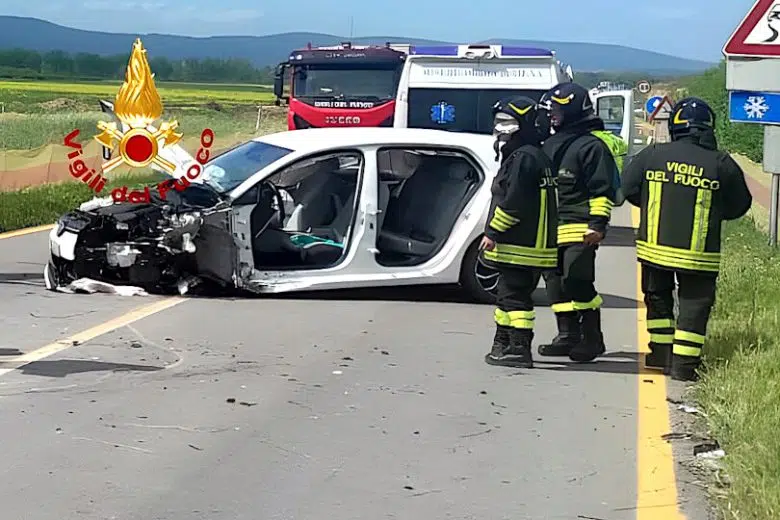 Incidente a Sovicille, 28enne trasportata con l’elisoccorso alle Scotte Incidente stradale Sovicille, Vigili del Fuoco