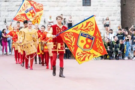 Bravìo delle Botti di Montepulciano, apertura Anno contradaiolo Corteo apertura Anno contradaiolo di Montepulciano