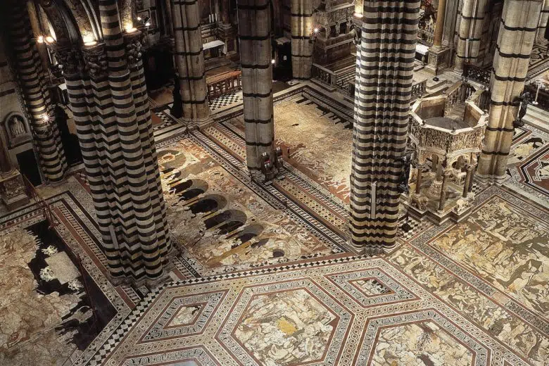 Scopertura 2024 del Pavimento del Duomo di Siena Pavimento del Duomo di Siena