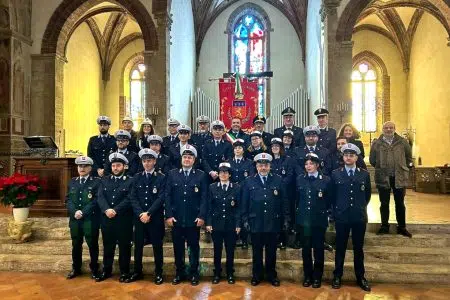 Poggibonsi, dodici mesi di attività della Polizia Municipale: crescono telecamere, servizi e controlli La Polizia Municipale di Poggibonsi in occasione della festa del santo patrono