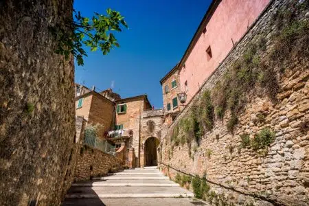 ‘Una Boccata d’Arte’, Serre di Rapolano unico borgo toscano scelto per il progetto Serre di Rapolano